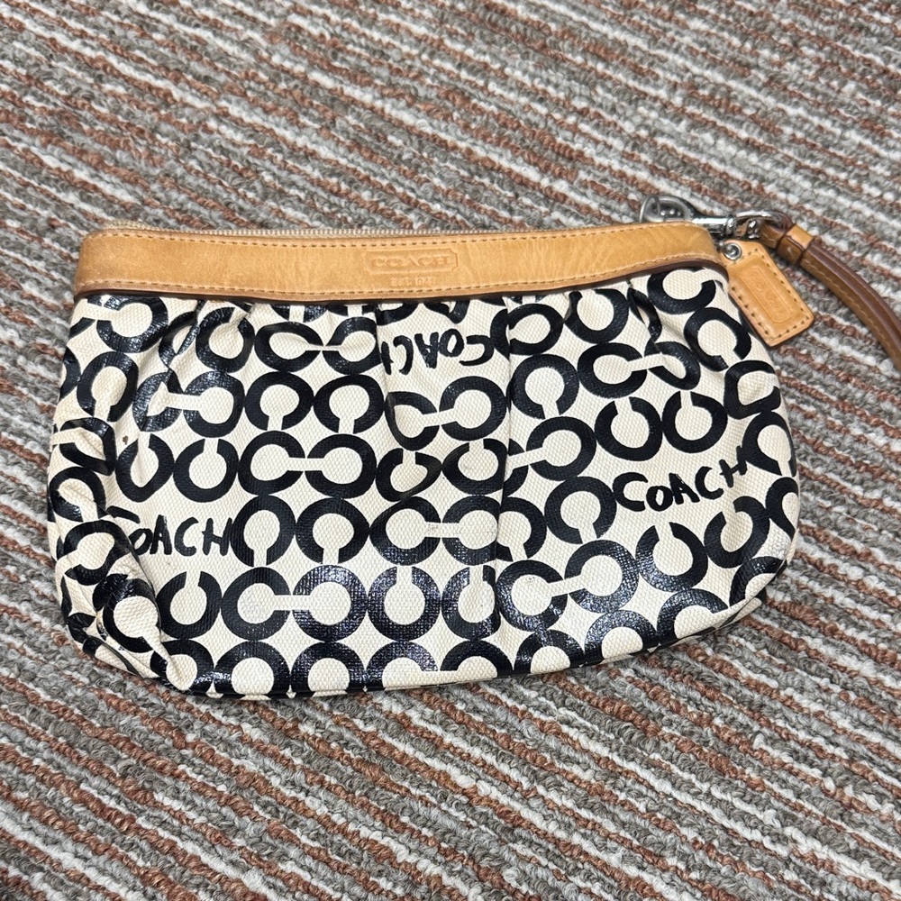 Coach Black and Cream Signature Wristlet